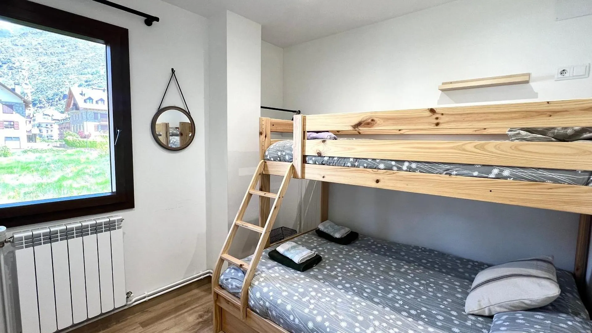 Apartaments Casa Mata - L'Amfitriona Esterri D'Aneu Spain